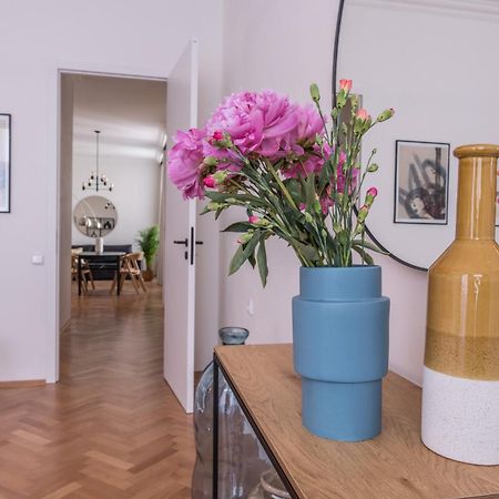 New Design Apt - Central Location Wenceslas Square Prag Exteriör bild