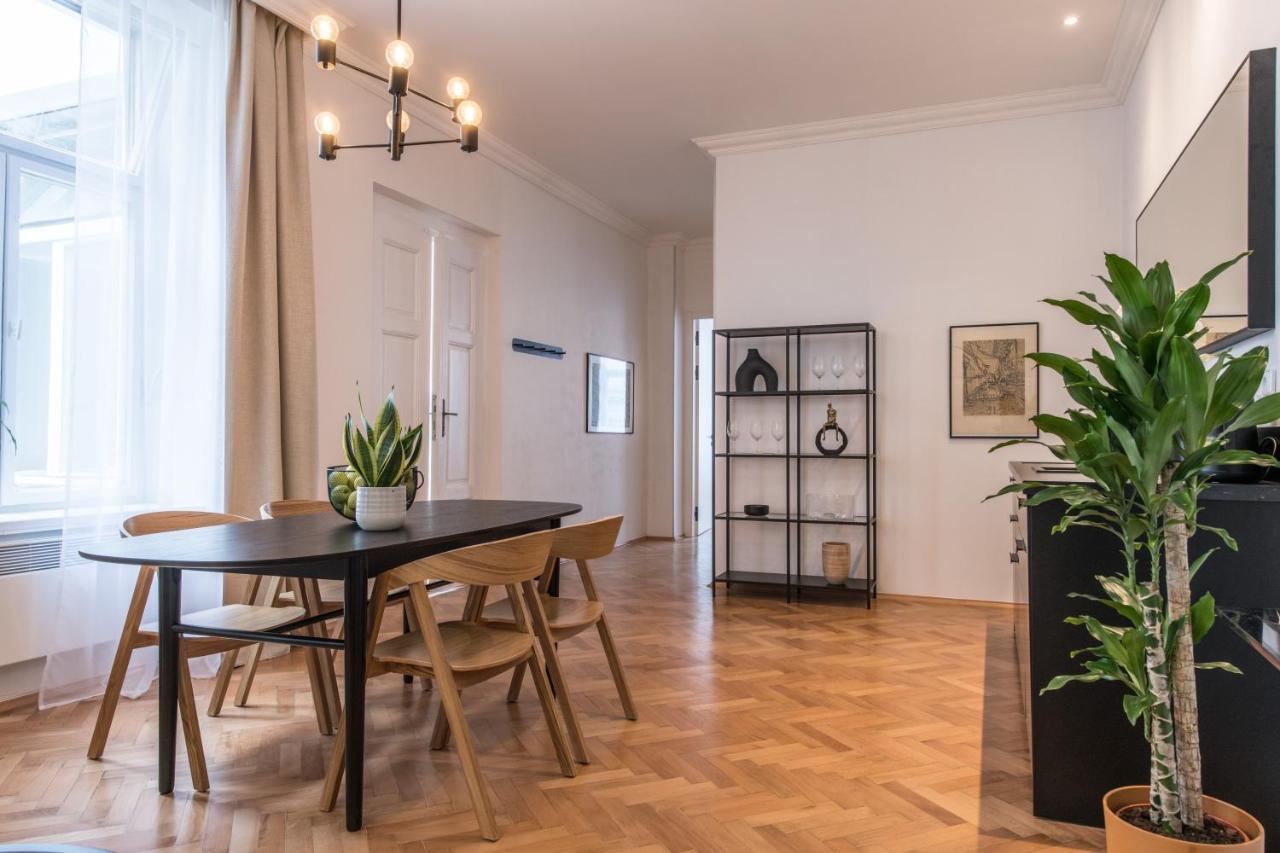 New Design Apt - Central Location Wenceslas Square Prag Exteriör bild